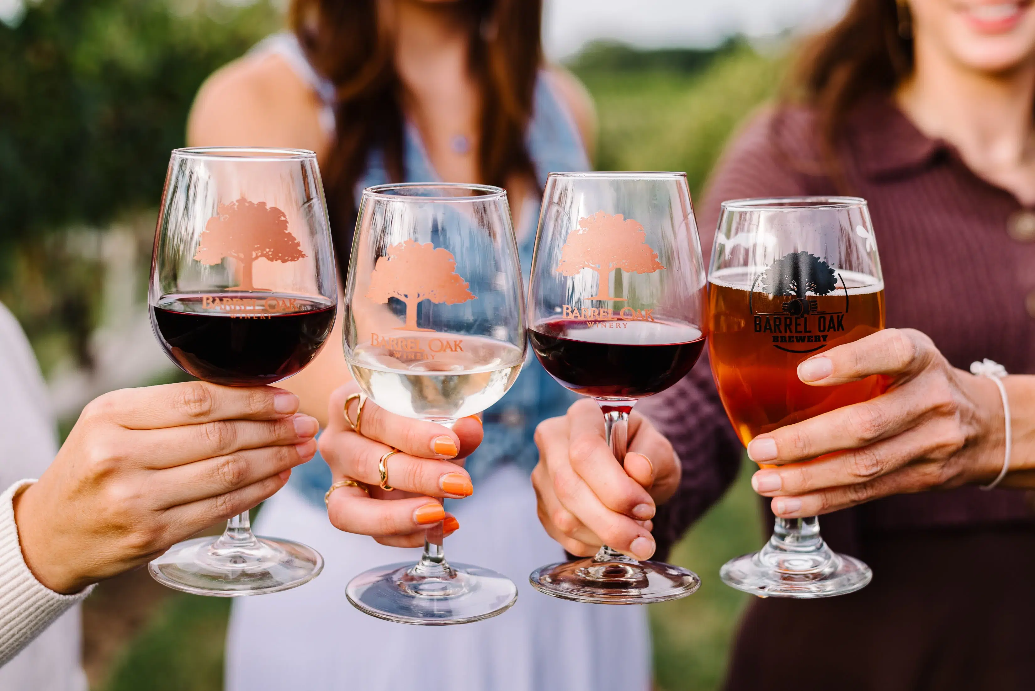 Friends enjoying wine together at Barrel Oak Winery